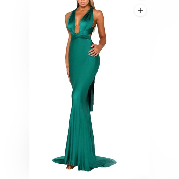 Portia and Scarlett | Dresses | Portia Scarlett Elegant Green Evening Gown  Can Be Worn Many Different Ways | Poshmark